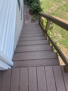 Finished-deck-stairs